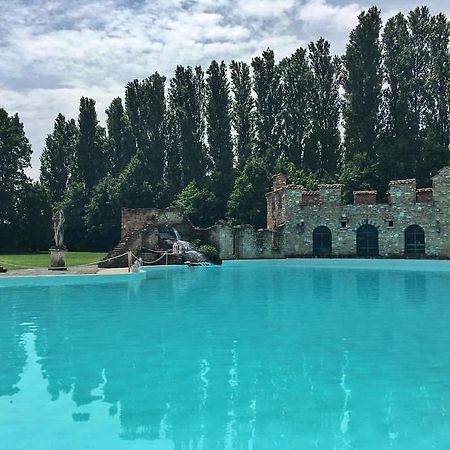 Tenuta Il Tenchio Otel Lacchiarella Dış mekan fotoğraf