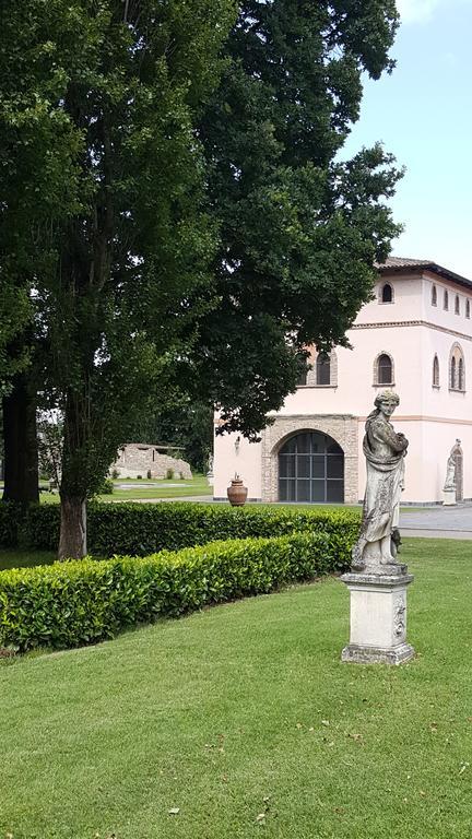 Tenuta Il Tenchio Otel Lacchiarella Dış mekan fotoğraf